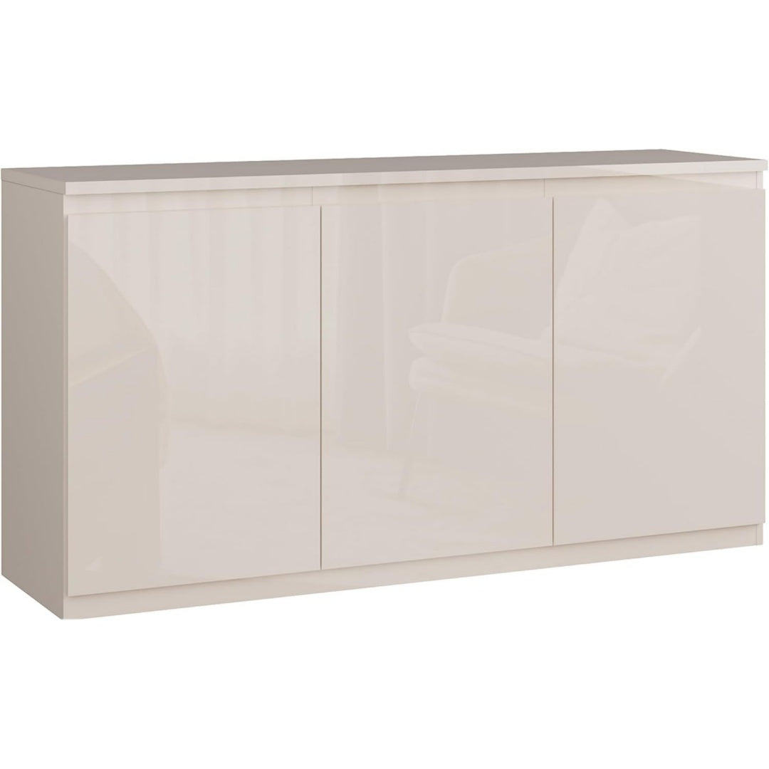 Glaenzende Oberflaechen praegen das Sideboard aus Holzwerkstoff