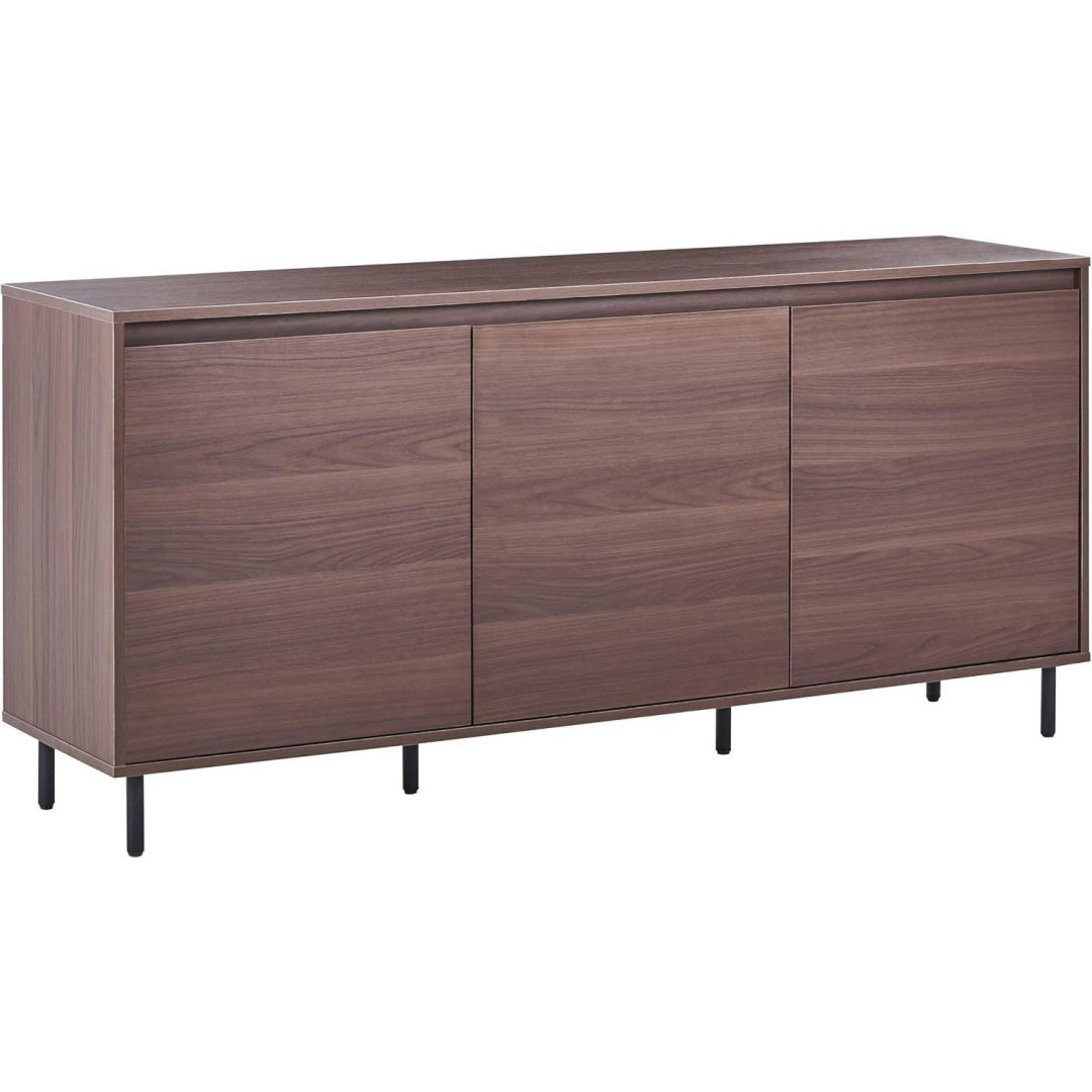 Das Sideboard vereint geschlossenen Stauraum mit Holzoptik
