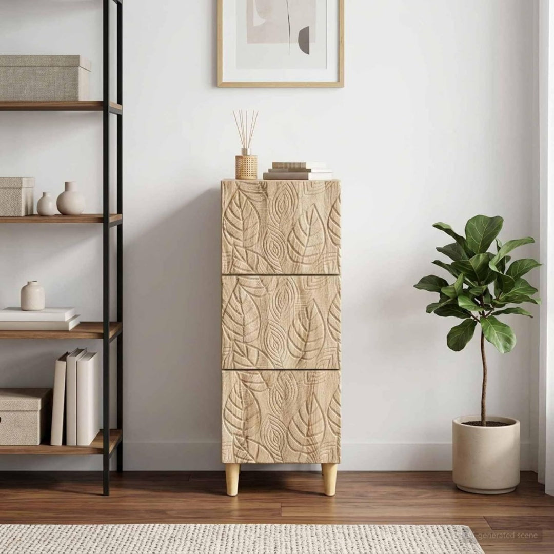 Das Sideboard vereint Schubladen mit Holzbeinen